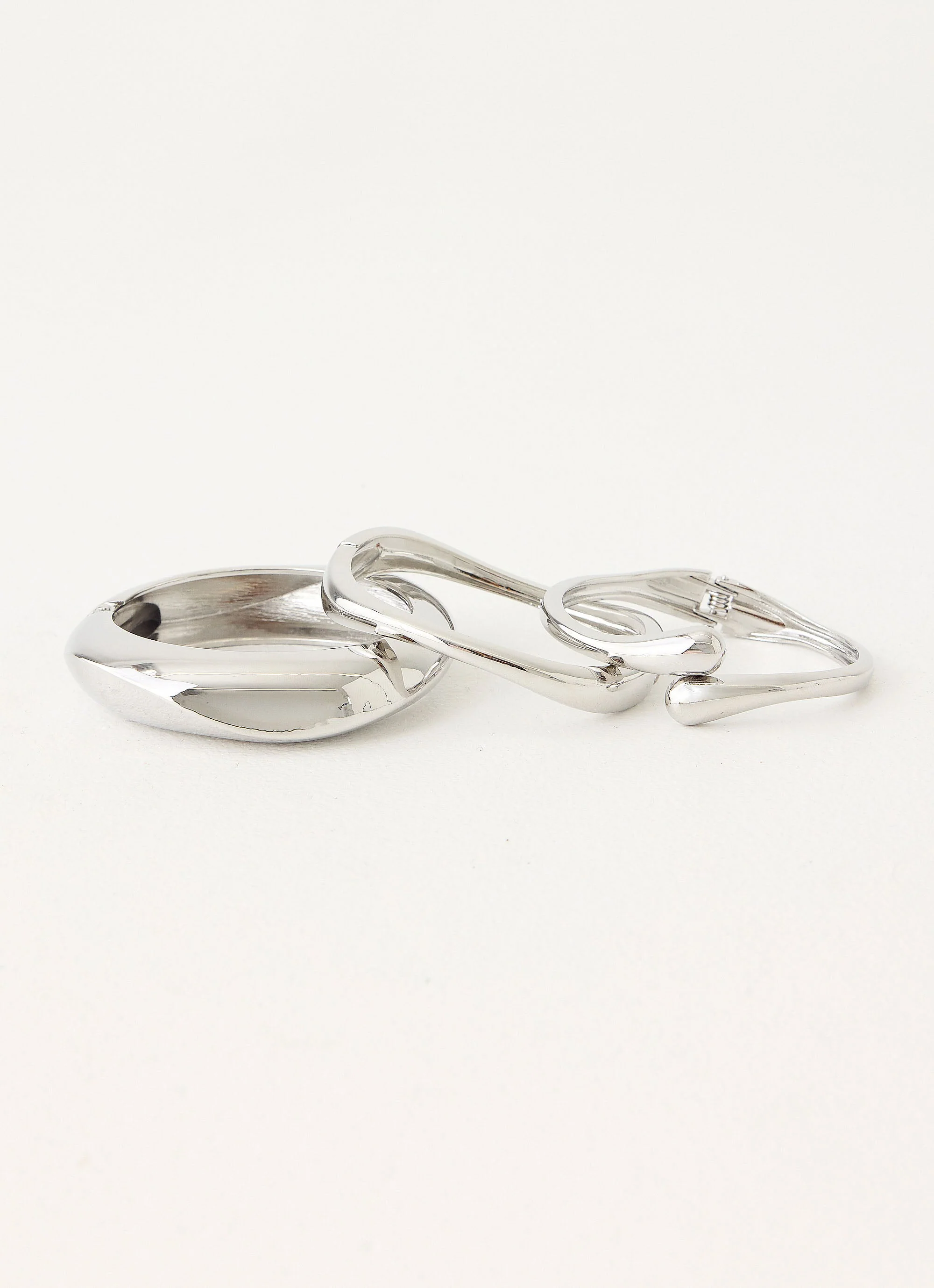 Soft Focus Bracelets - Silver